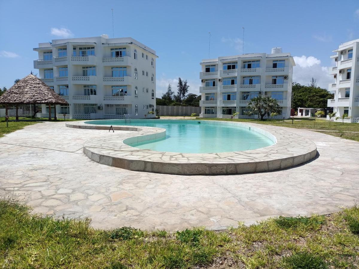 Havenhouse Kijani - 1 Bedroom Beach Apartment With Swimming Pool Малінді Екстер'єр фото