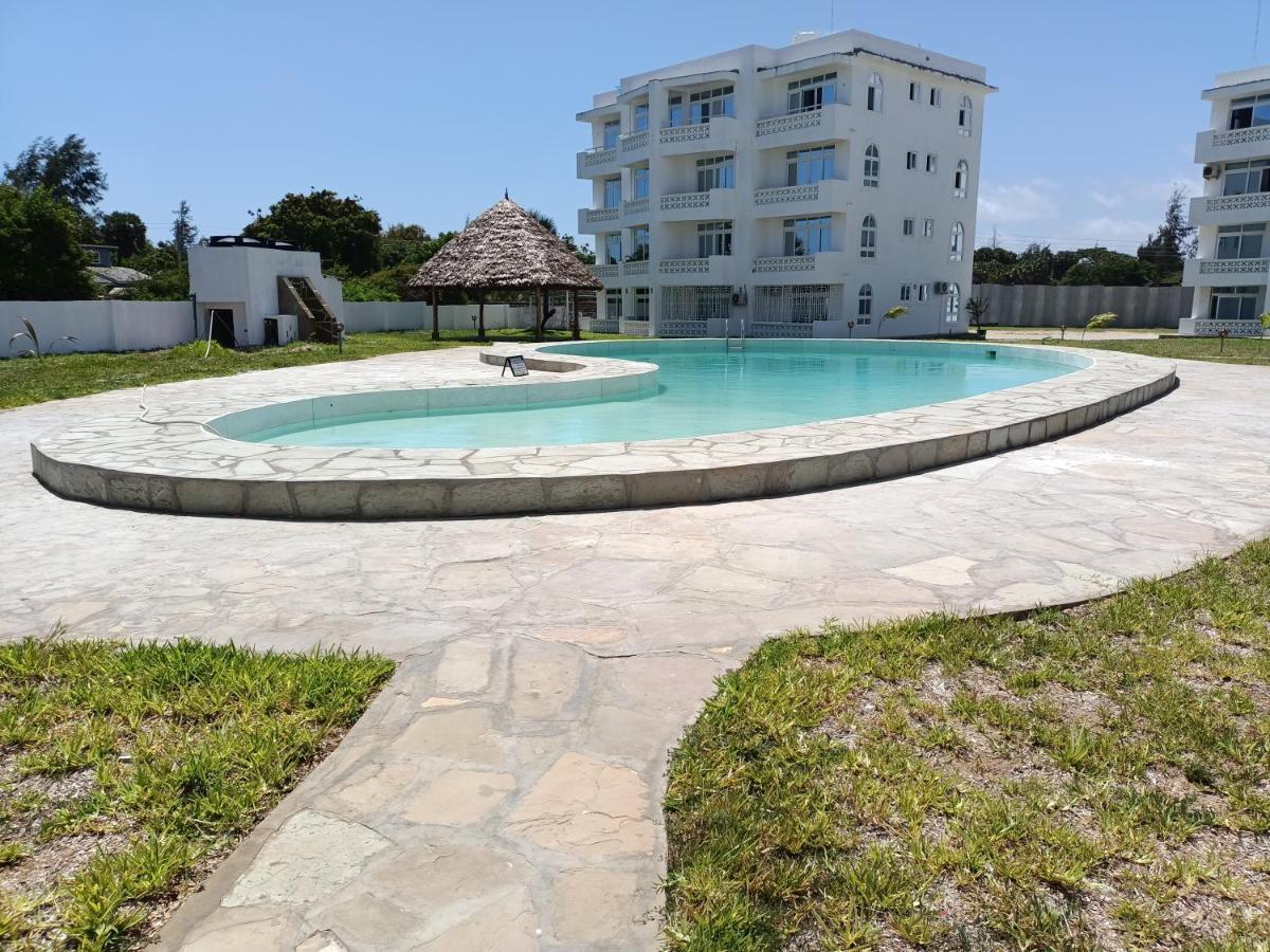 Havenhouse Kijani - 1 Bedroom Beach Apartment With Swimming Pool Малінді Екстер'єр фото
