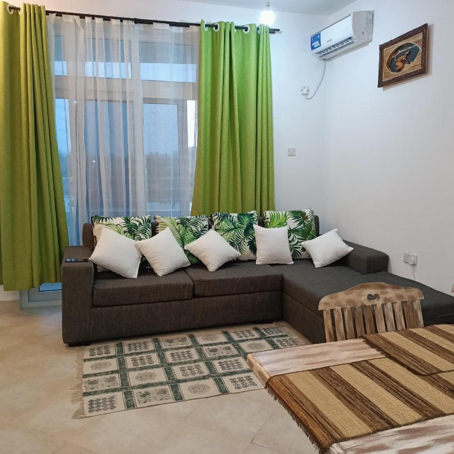 Havenhouse Kijani - 1 Bedroom Beach Apartment With Swimming Pool Малінді Екстер'єр фото
